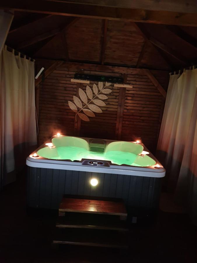 Willa Les Mini-Chaumieres Saint-Martin-Saint-Firmin Zewnętrze zdjęcie